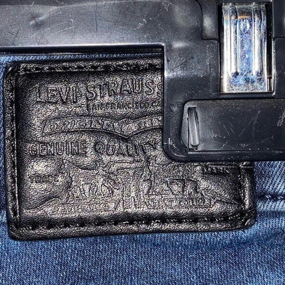 Levi’s 710 Super Skinny Premium Dark Denim Jeans - Picture 4 of 7